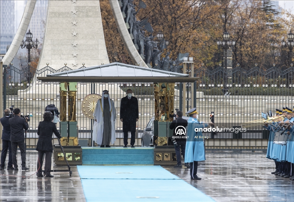В Анкаре прошла официальная церемония встречи наследного принца Абу-Даби