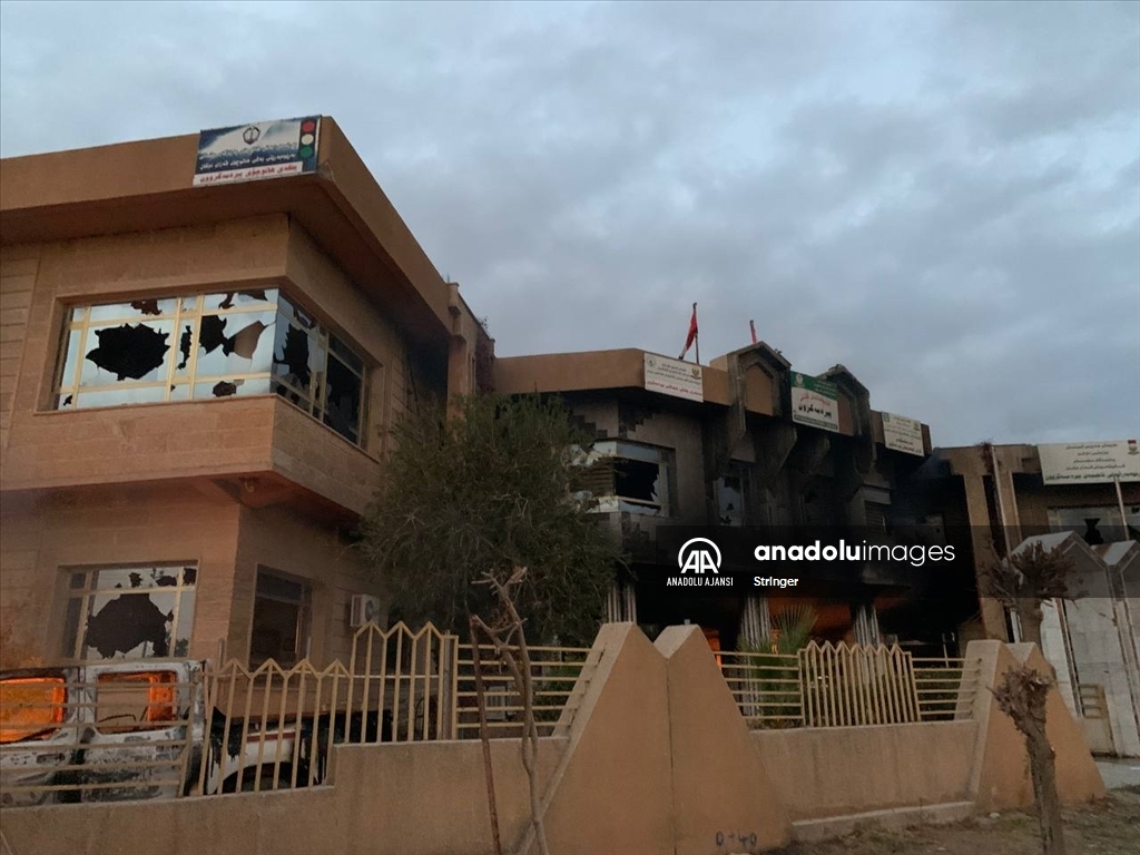 Irak'ın Süleymaniye kentinde üniversite öğrencilerinin gösterileri dördüncü gününde devam ediyor