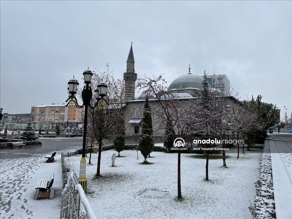 Восток Анатолии накрыло снегом