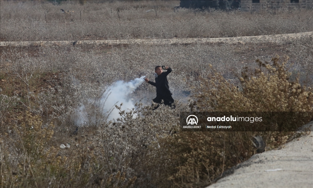 إصابة عشرات الفلسطينيين بمواجهات مع الجيش الإسرائيلي