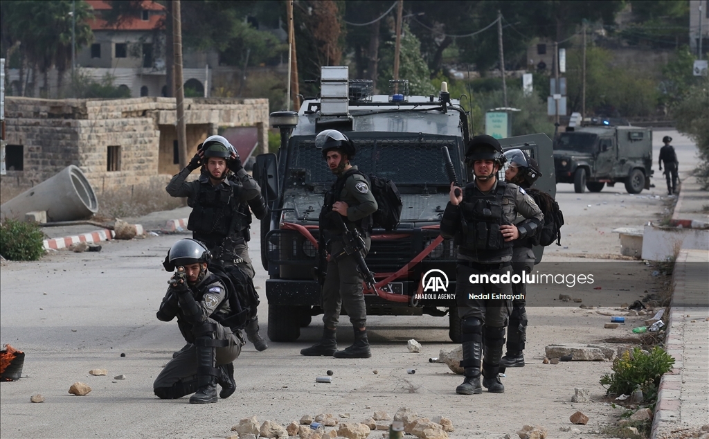 إصابة عشرات الفلسطينيين بمواجهات مع الجيش الإسرائيلي