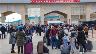 بازگشایی مرز وان و حضور پررنگ گردشگران ایرانی در این شهر