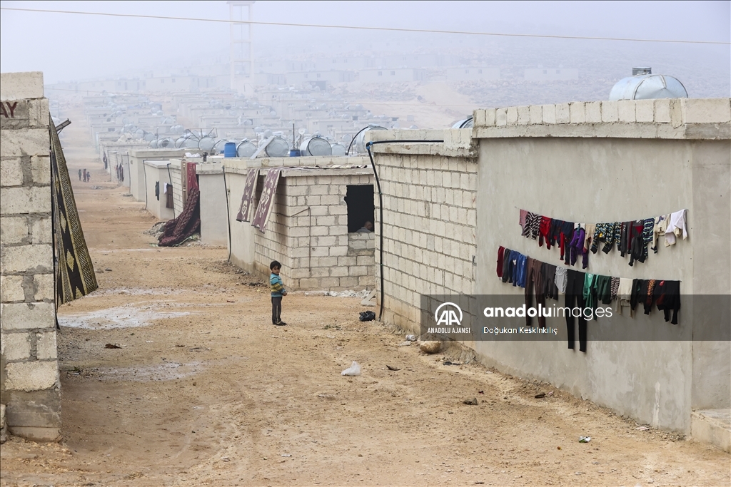 İdlib'deki Meşhed Ruhin kampında yaşam