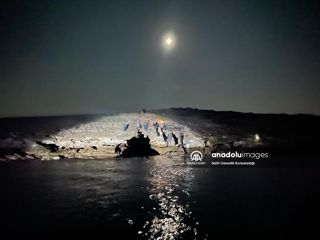 У берегов Измира спасены 50 нелегальных мигрантов