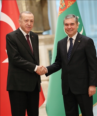 استقبال رسمی بردیمحمدف از اردوغان در عشقآباد