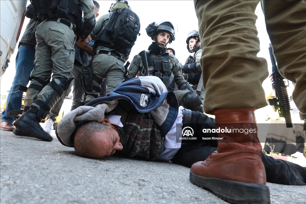 İsrail askeriyle Yahudi yerleşimcilerin müdahalesinde onlarca kişi yaralandı