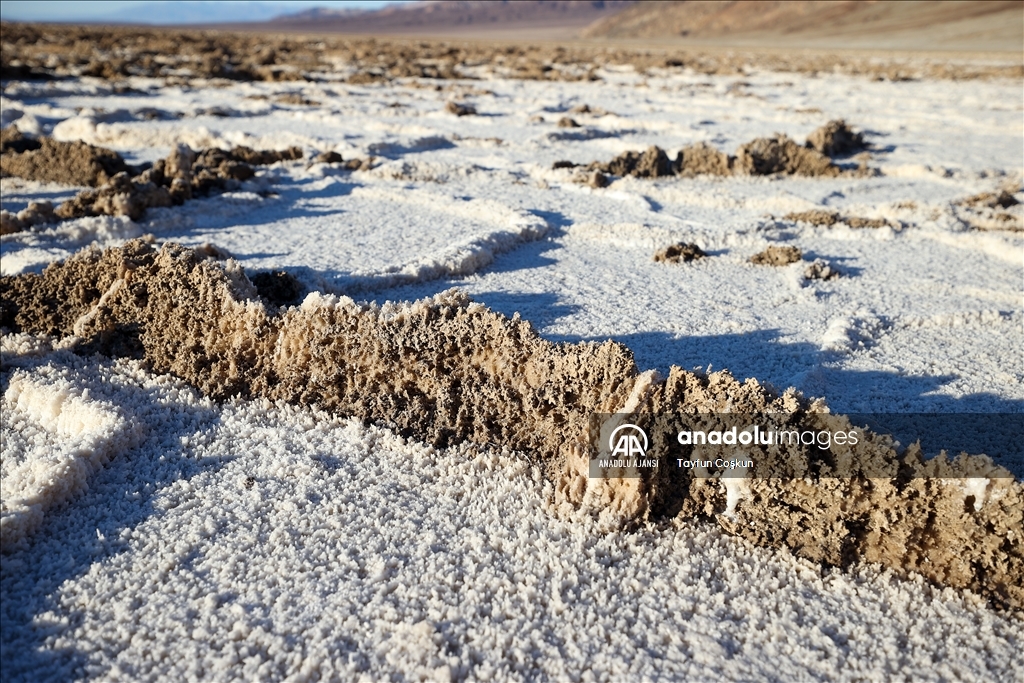 Kuzey Amerika'nın en çukur noktası: "Badwater Havzası"