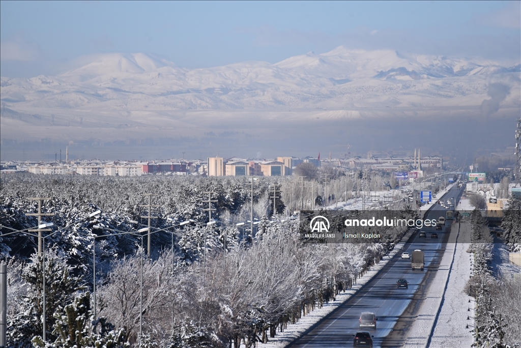 "Kış turizmi cenneti" Erzurum'a yağan kar güzellikleri de beraberinde getirdi