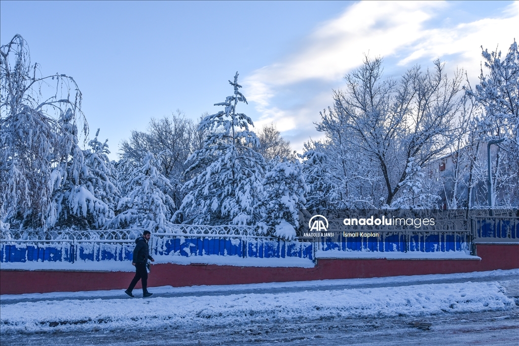 "Kış turizmi cenneti" Erzurum'a yağan kar güzellikleri de beraberinde getirdi