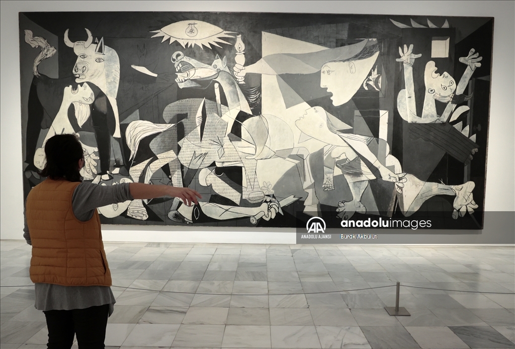 İspanya'nın modern sanat ve çağdaş sanatlar müzesi: Reina Sofia
