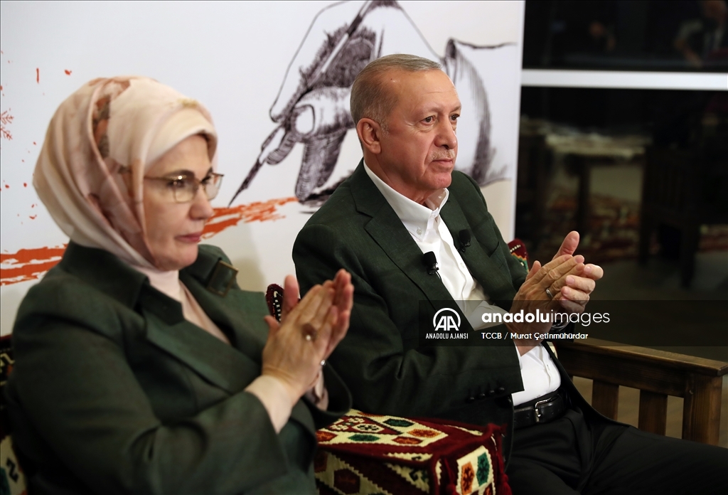 Cumhurbaşkanı Erdoğan, Siirt'te katıldığı "Demokrasi Konuşmaları" etkinliğinde konuştu