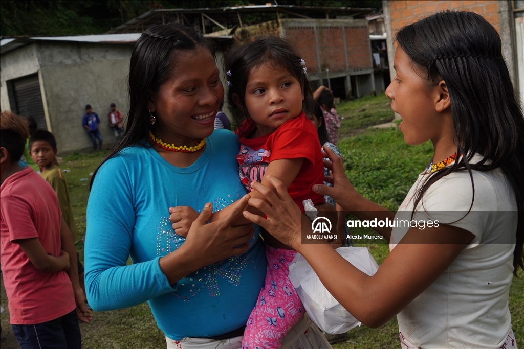 Kolombiya'daki Embera yerlileri ata topraklarına döndü