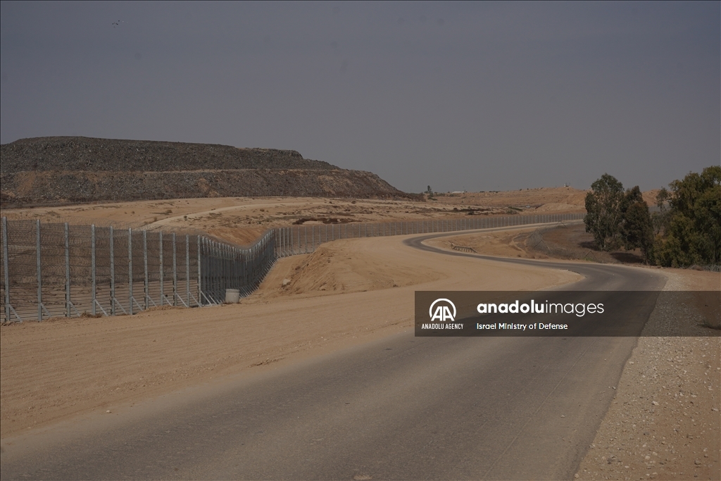 إسرائيل تعلن استكمال بناء جدار إسمنتي حول قطاع غزة