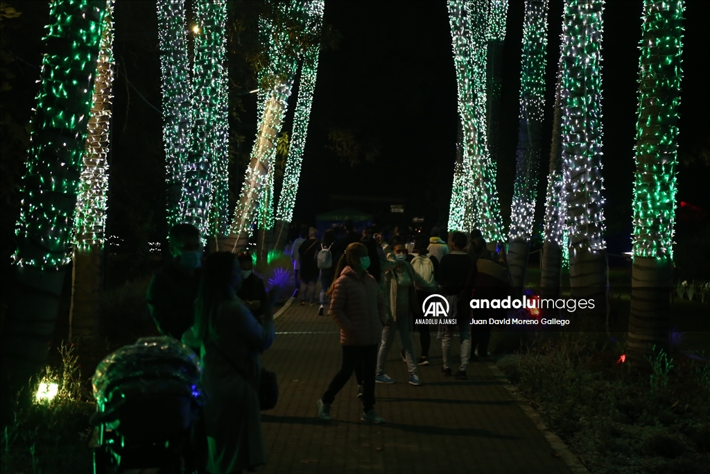 Bogota Botanik Bahçesi, Noel ışıklarıyla süslendi