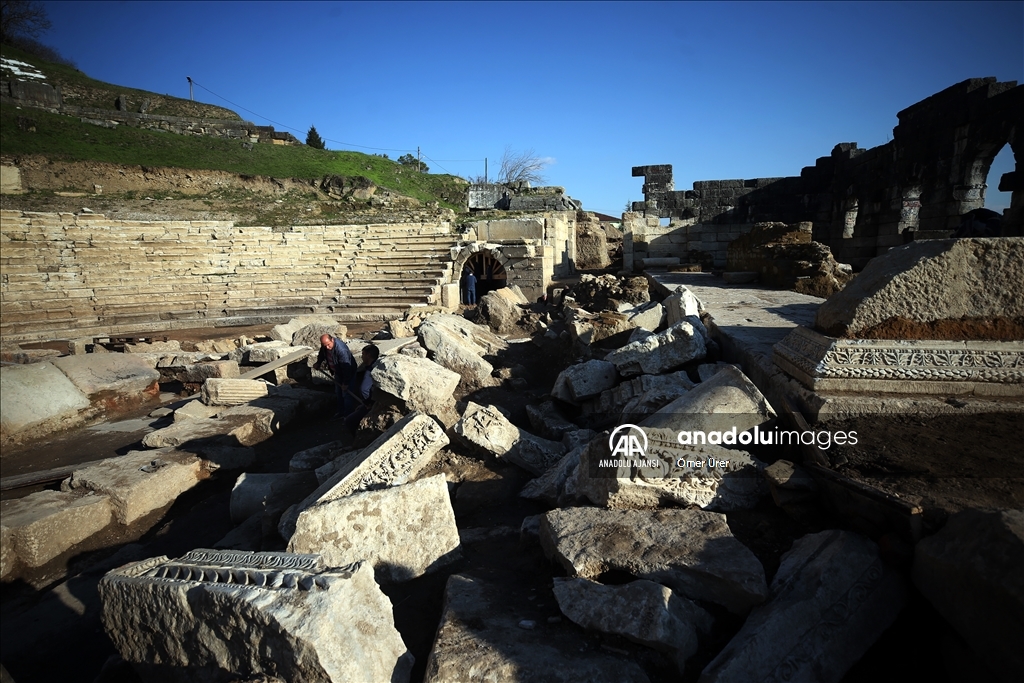 Batı Karadeniz'in Efes'inde orkestra zeminine ulaşıldı