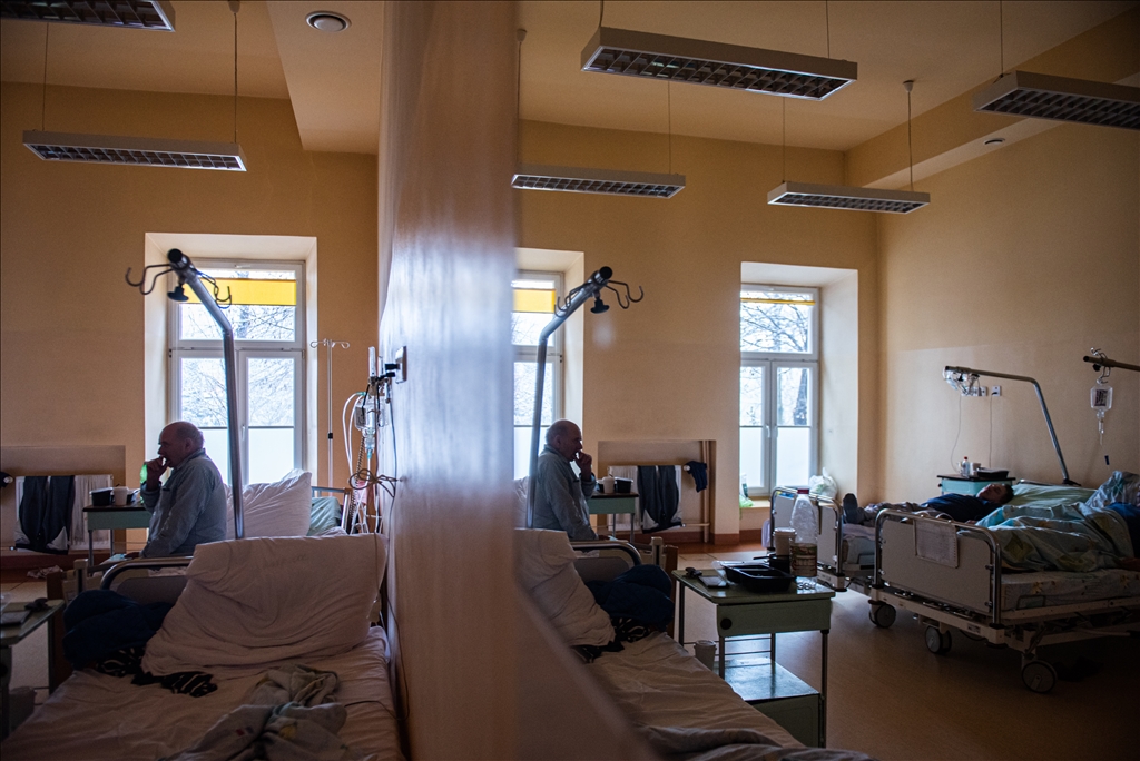 Poland's Health care sytem continues to struggle with COVID -19 infection rates