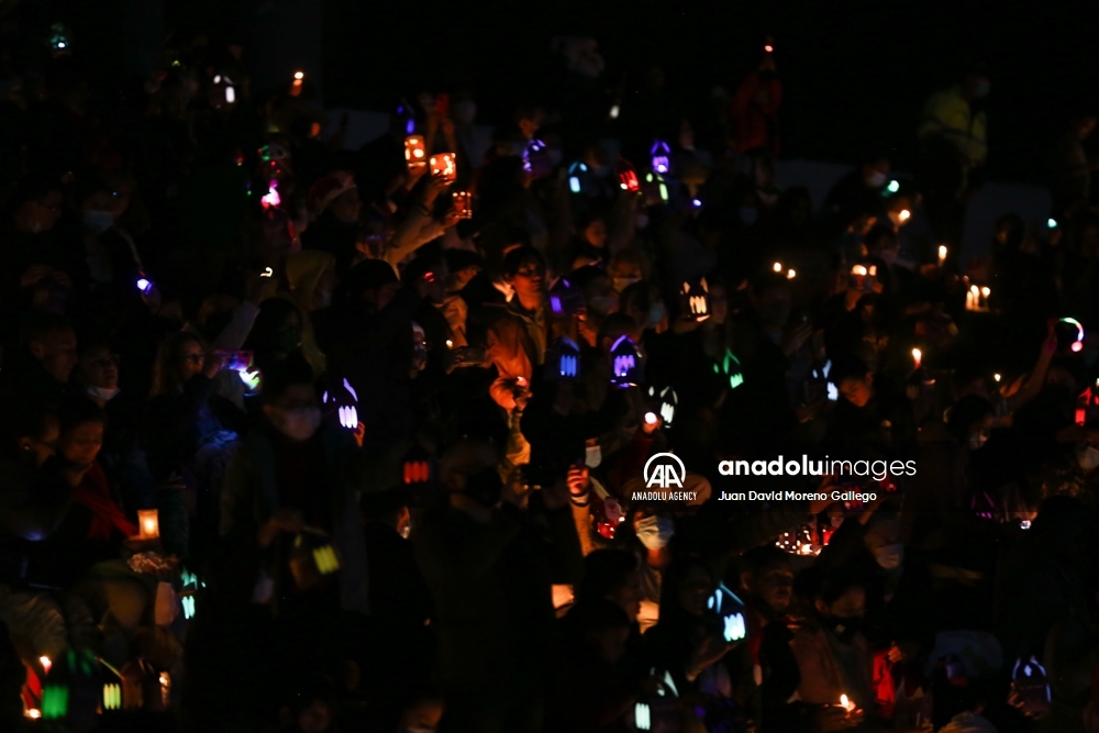 Celebración del 'Día de las velitas' en Bogotá, Colombia