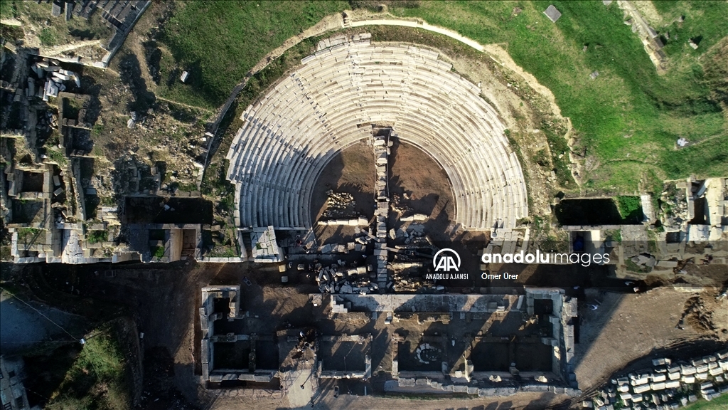Batı Karadeniz'in Efes'inde orkestra zeminine ulaşıldı