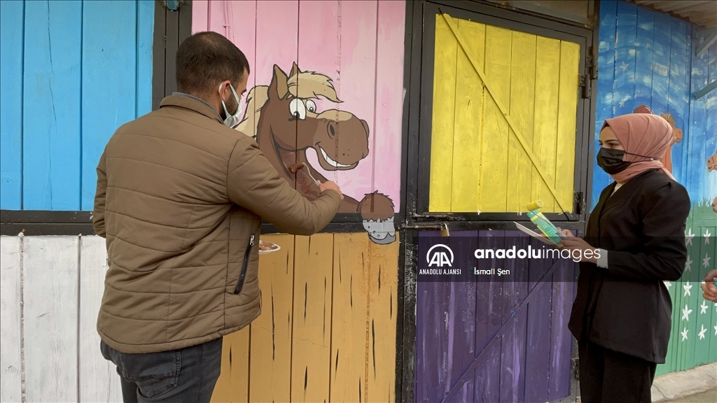 Türkiye Jokey Kulübü Atla Terapi Merkezinin duvarları engelliler için tuvale dönüştü