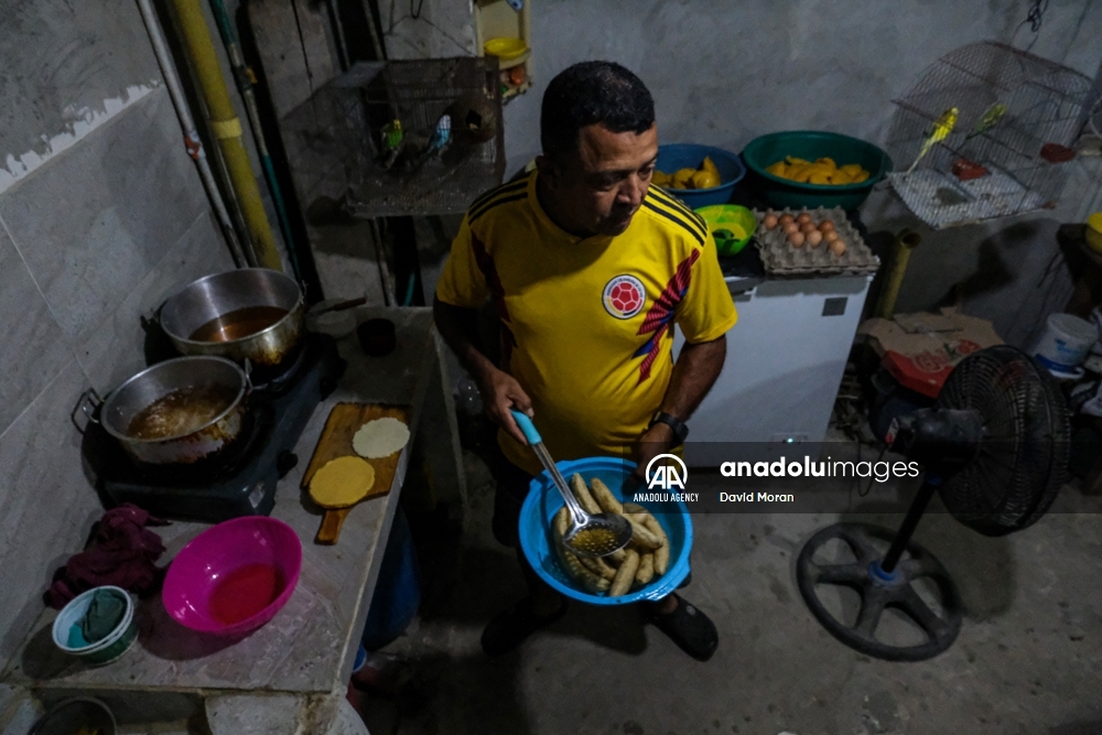 El trabajo de un payaso en Colombia que ayuda a los más débiles durante la pandemia