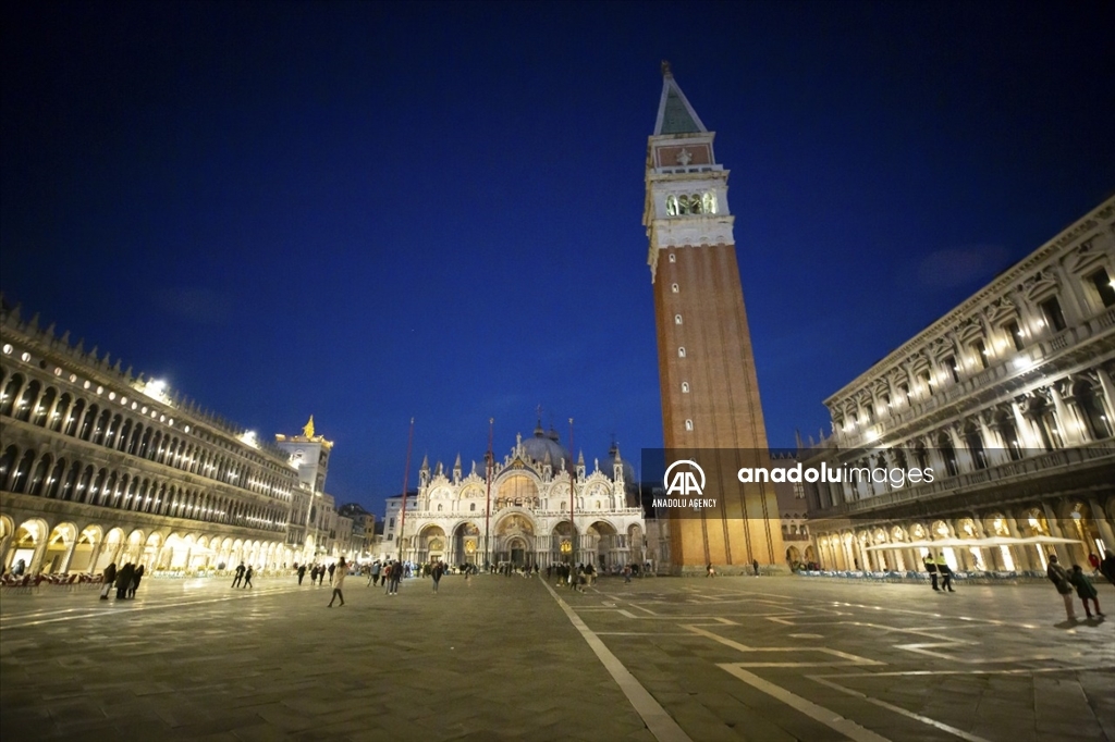 Venecia, la ciudad italiana que vive del turismo sobre el agua
