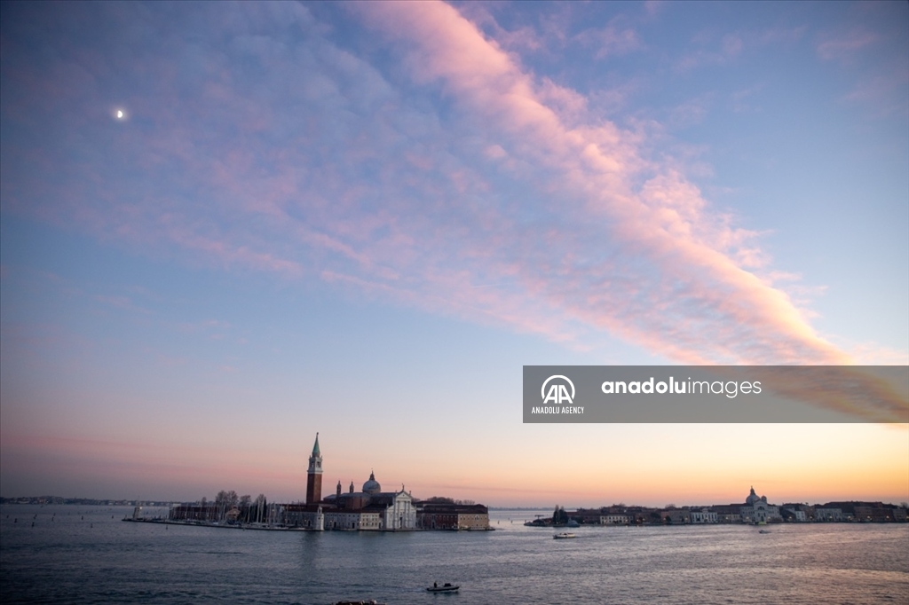 Venecia, la ciudad italiana que vive del turismo sobre el agua