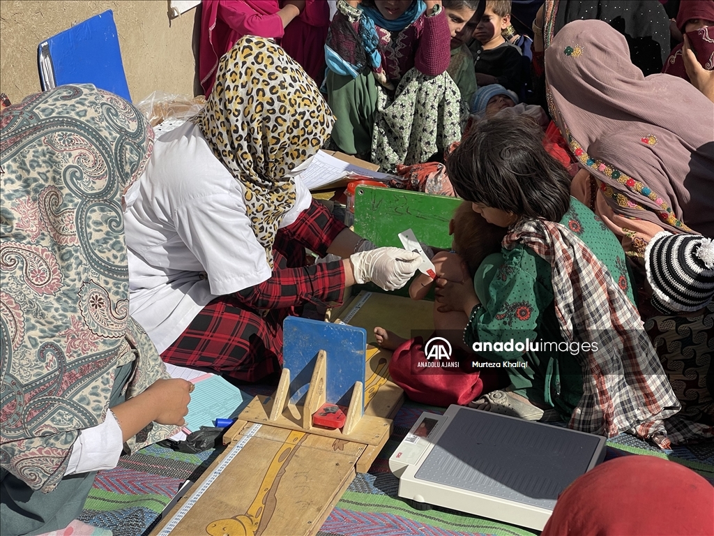 Afganistan'ın güneyindeki Kandahar vilayetinde sağlık seminerleri