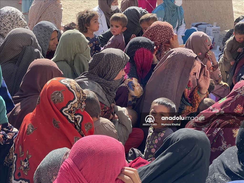 Afganistan'ın güneyindeki Kandahar vilayetinde sağlık seminerleri