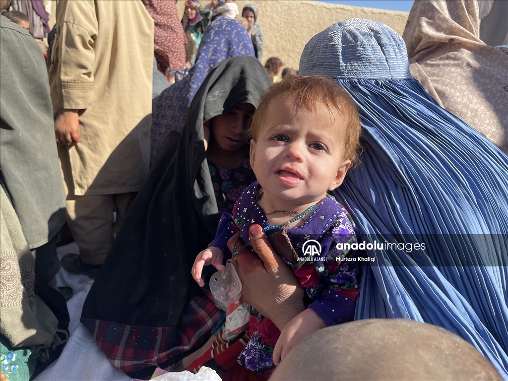 Afganistan'ın güneyindeki Kandahar vilayetinde sağlık seminerleri