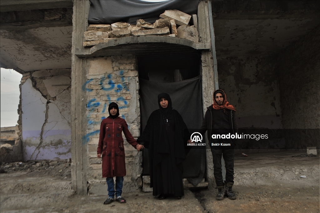 Многодетная сирийка - жертва режима Асада ожидает помощи от благотворителей