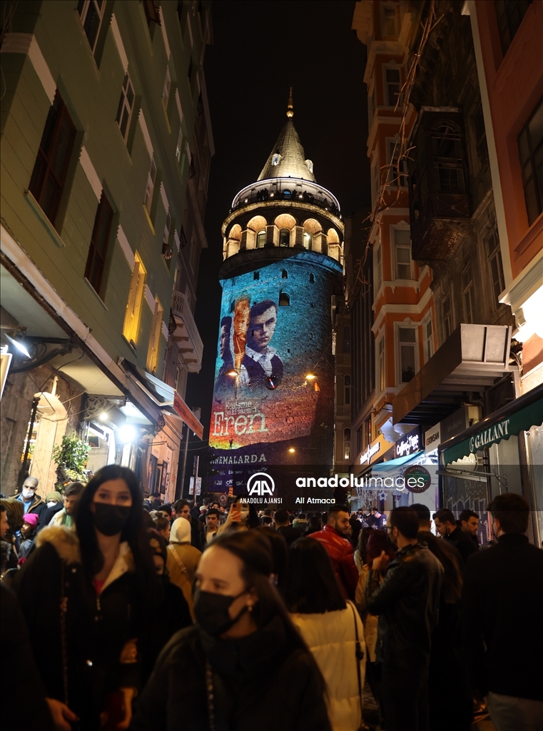 Eren Bülbül görselleri Galata Kulesi'ne yansıtıldı