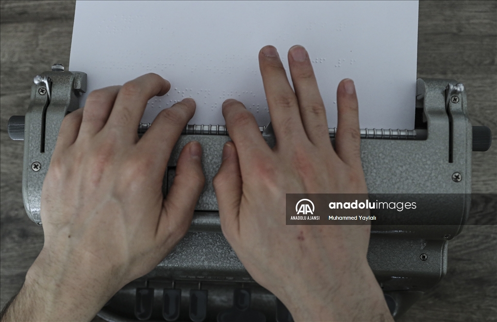 Görme engelli kişilerin hayatını kolaylaştıran Braille alfabesi