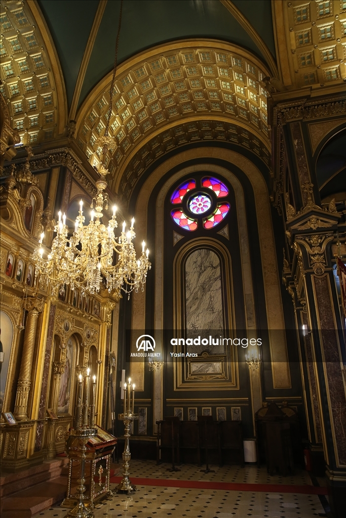 Единственная в мире железная церковь в Стамбуле отмечает 124-летие
