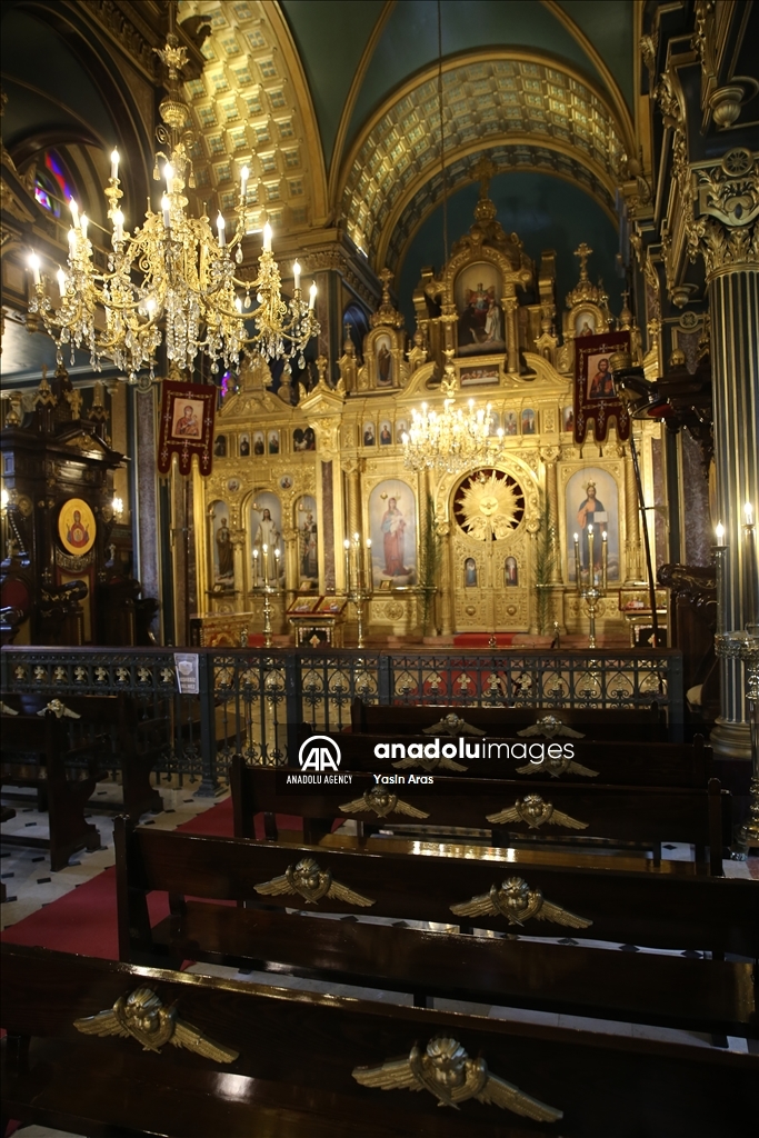 Единственная в мире железная церковь в Стамбуле отмечает 124-летие