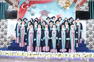 برگزاری مراسم فارغ‌التحصیلی دانش‌‌آموزان افغان در مدارس معارف ترکیه در مزار شریف