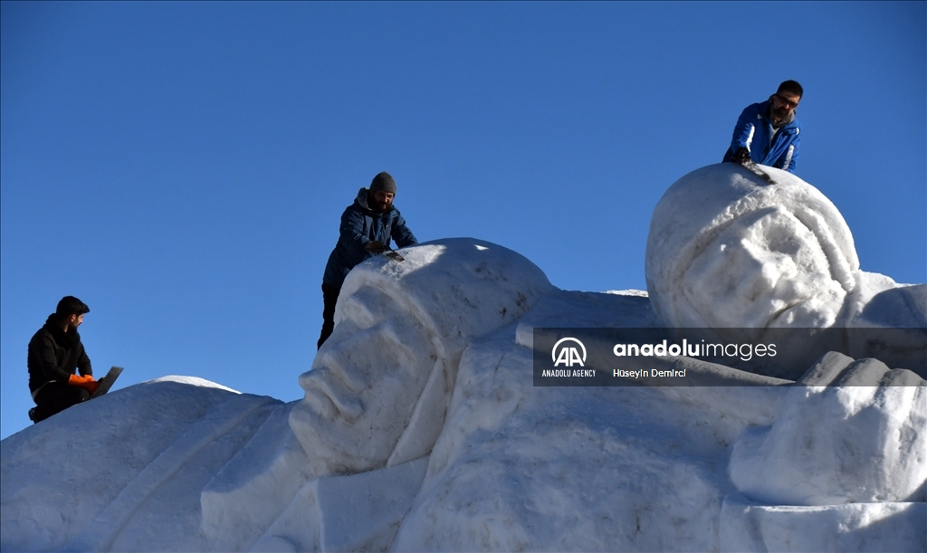 На востоке Турции созданы снежные памятники павшим в Сарыкамыше воинам
