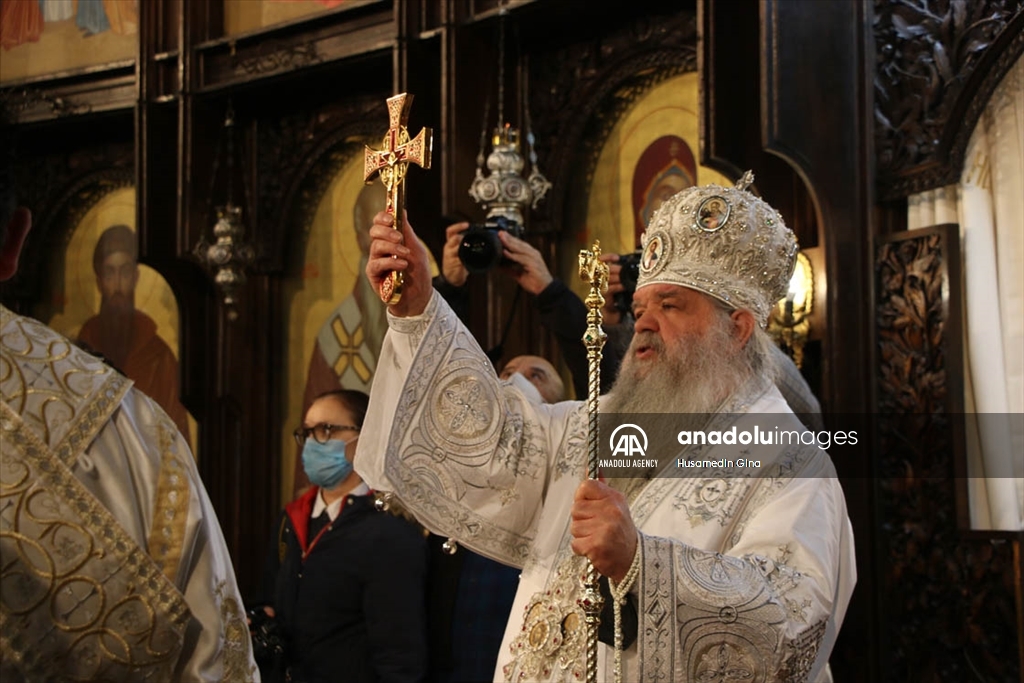 Православните христијани во Северна Македонија го одбележуваат празникот Божиќ