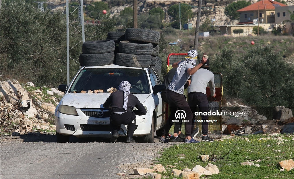 إصابة 24 فلسطينيا برصاص الجيش الإسرائيلي في الضفة