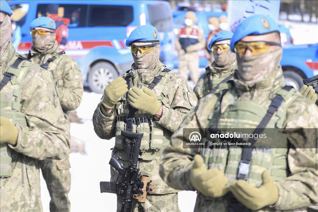 Türkiye Sarıkamış'ta "Şühedanın İzinde" yürüdü