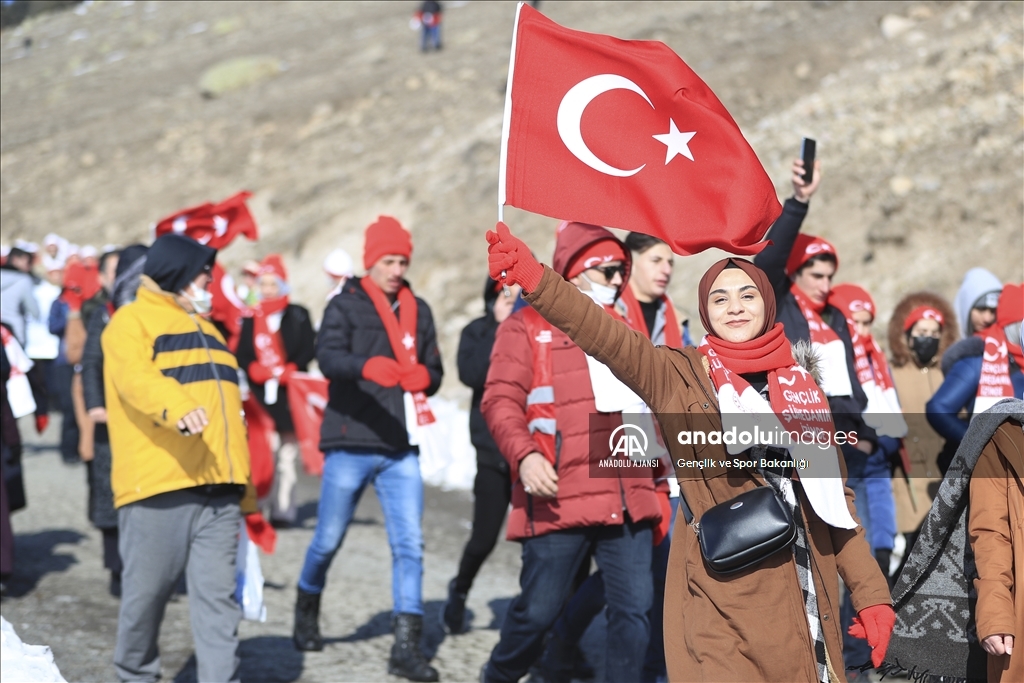 Türkiye Sarıkamış'ta "Şühedanın İzinde" yürüdü