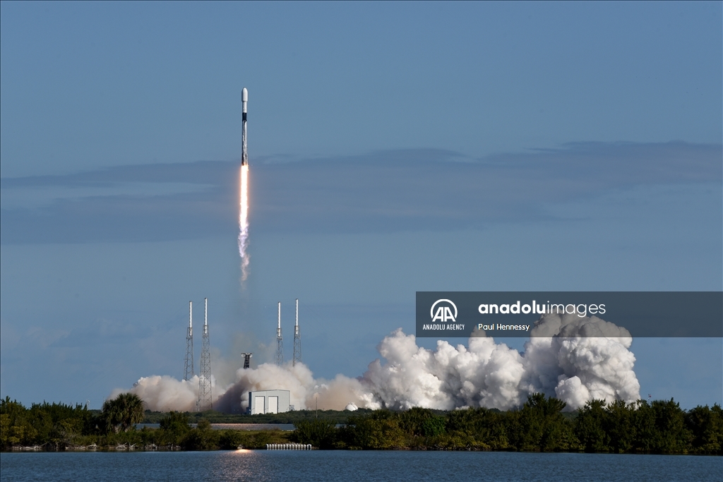 تركيا تطلق بنجاح أول قمر صناعي مصغر إلى الفضاء