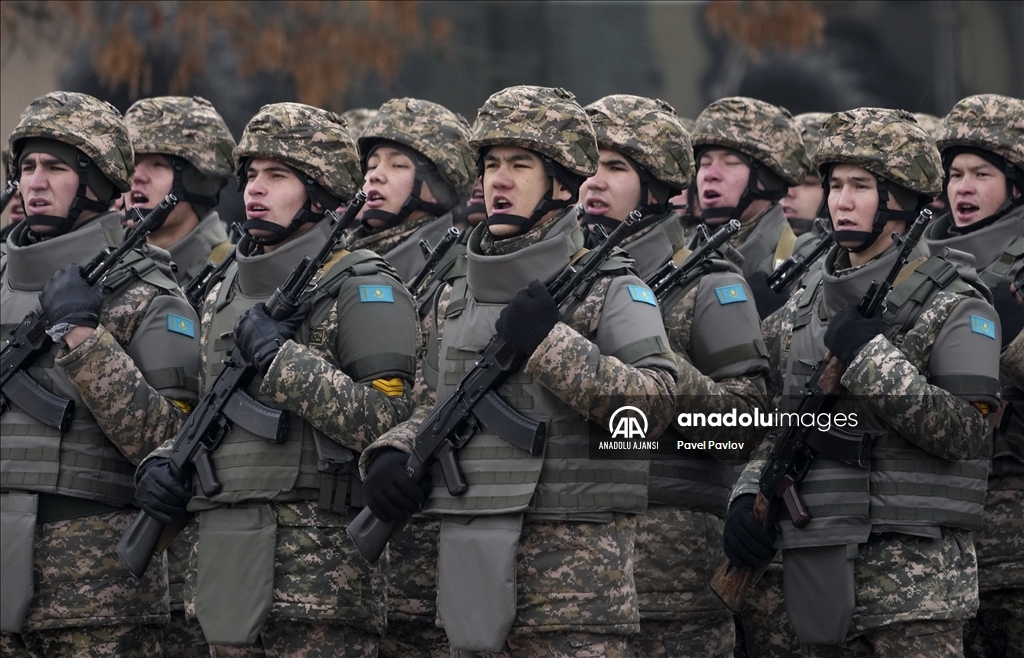 KGAÖ barış gücü Kazakistan’dan çekilmeye başladı