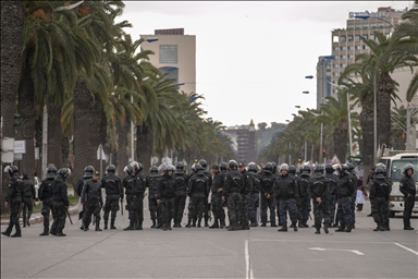 الأمن التونسي يمنع 3 أحزاب من التظاهر في شارع "بورقيبة"