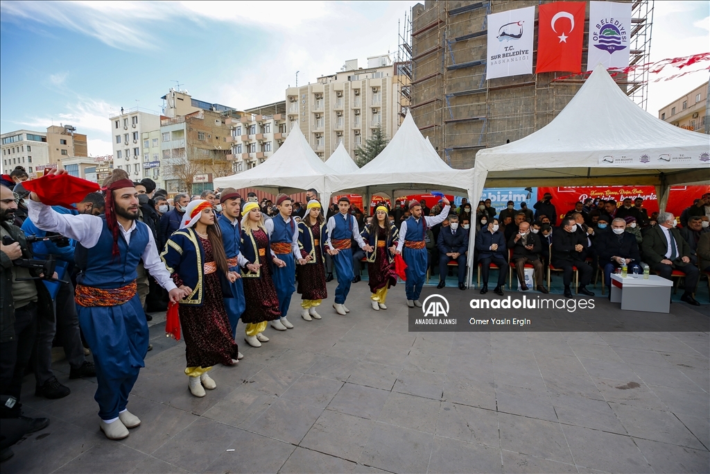 Diyarbakır'da şölende 2 ton hamsi ikram edildi