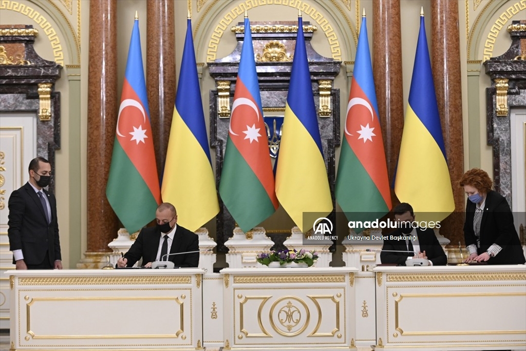 همکاری راهبردی آذربایجان و اوکراین گسترش می‌یابد  