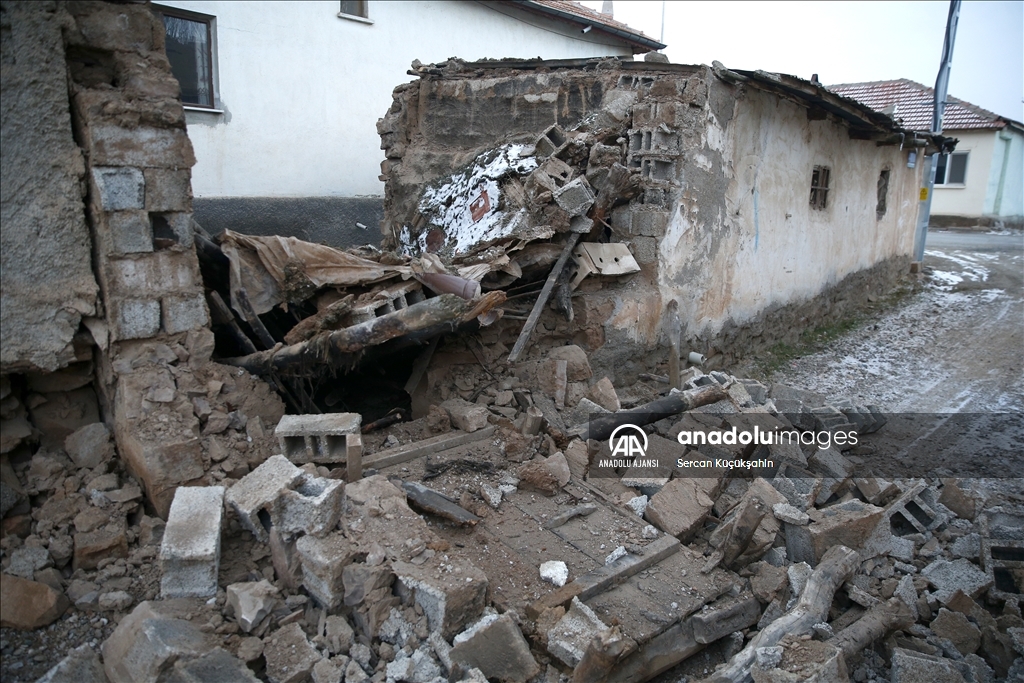 Kayseri'de 4,9 büyüklüğünde deprem