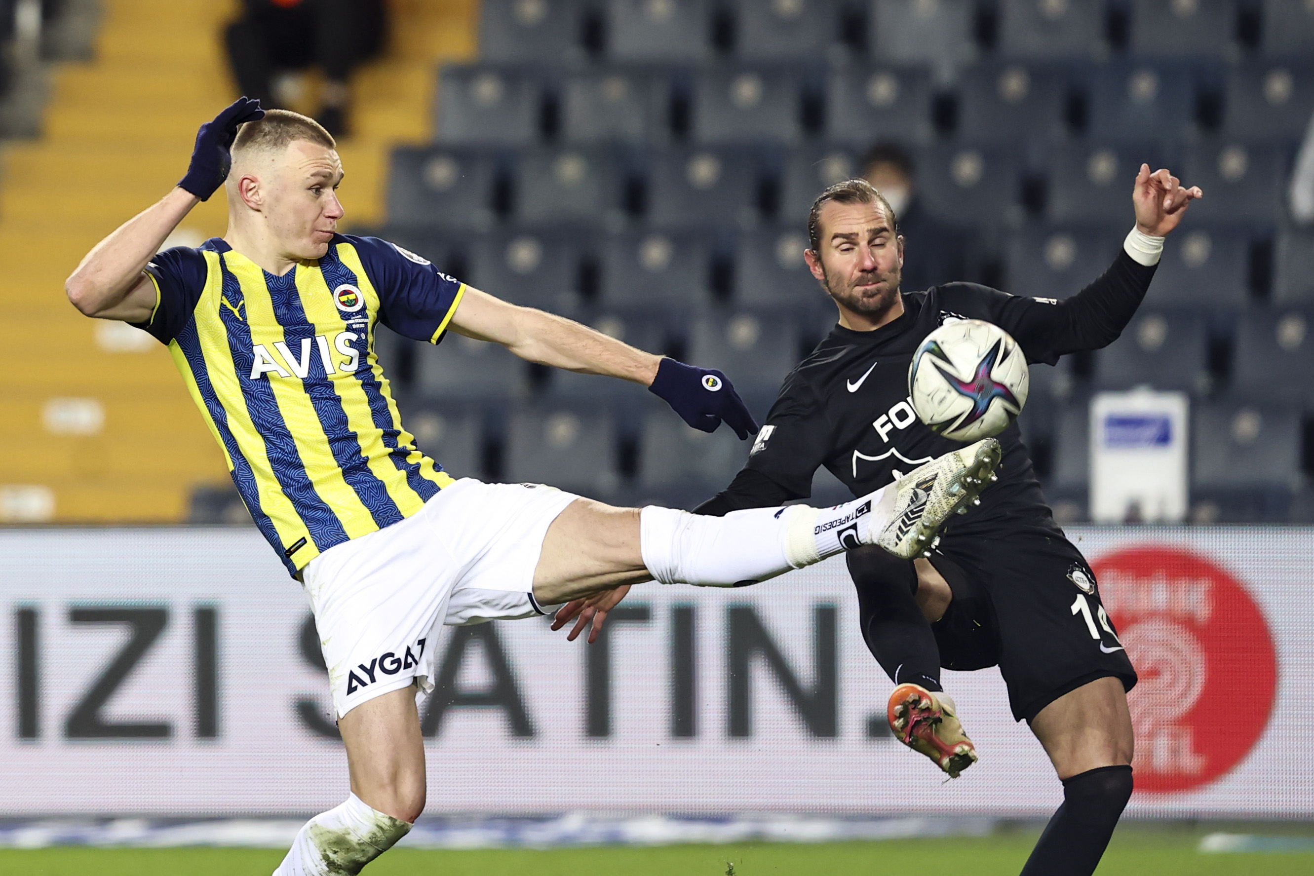 Fenerbahçe ile Altay karşılaştı