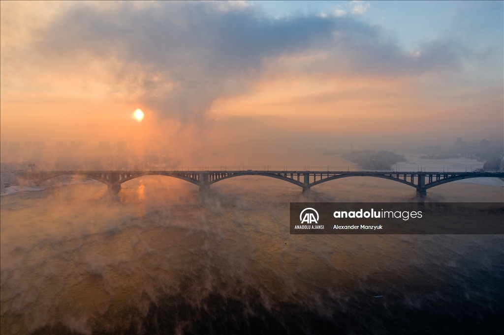 Yenisei Nehri hidroelektrik santral sayesinde aşırı soğuklarda donmuyor