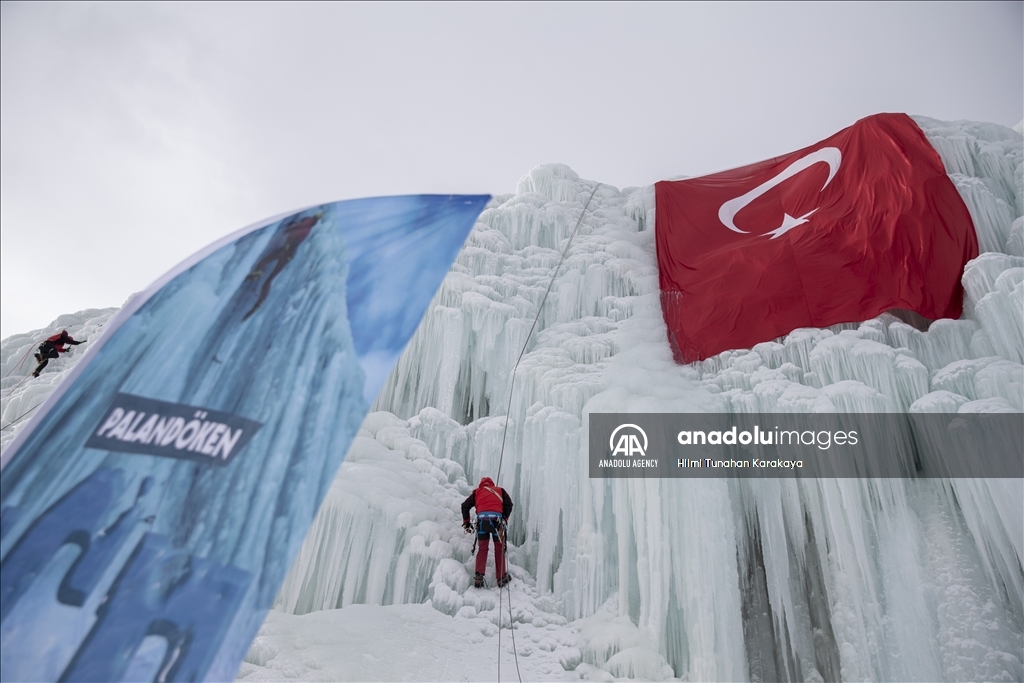 Turquie ... "compétitions enflammées" au festival de l'escalade sur glace