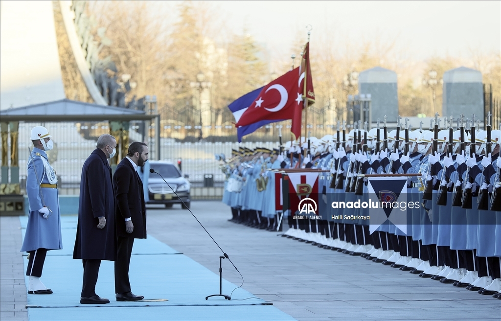 أنقرة.. أردوغان يستقبل نظيره السلفادوري بمراسم رسمية
